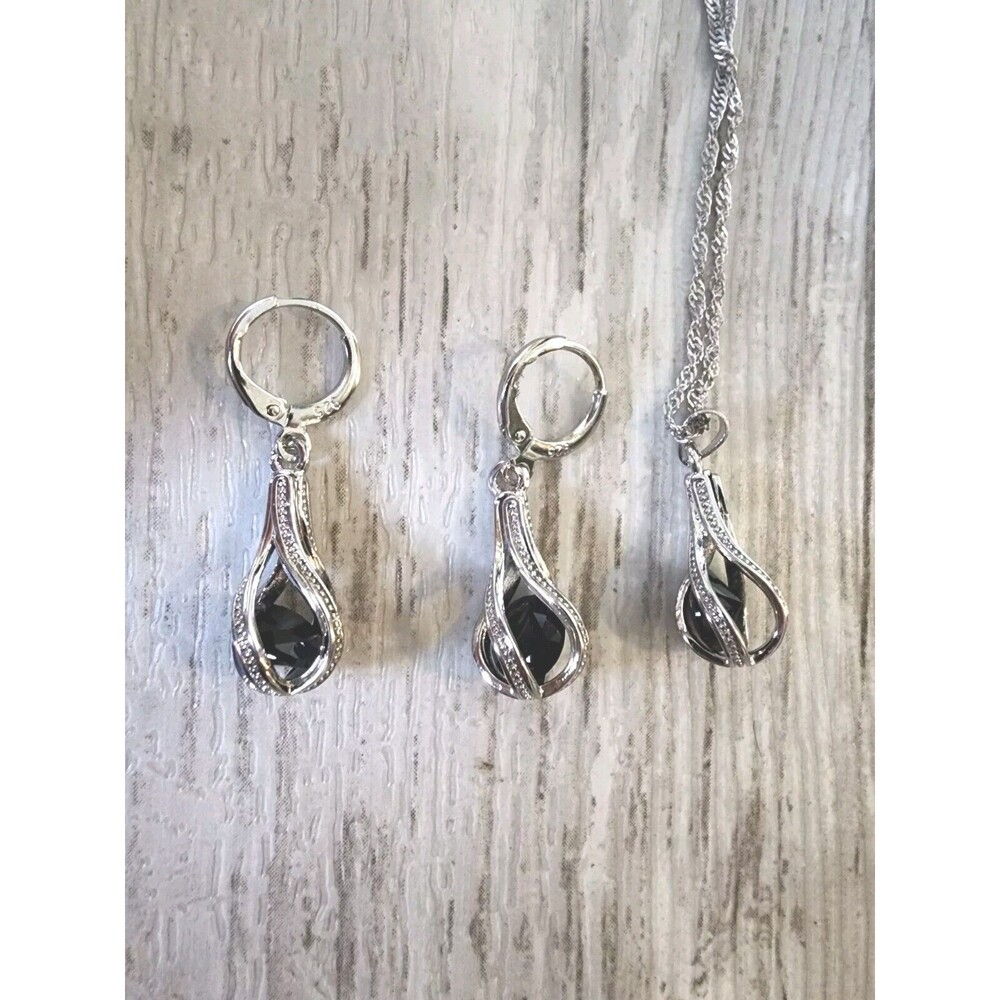 925 Sterling Silver Plated Teardop Necklace And Earrings Set